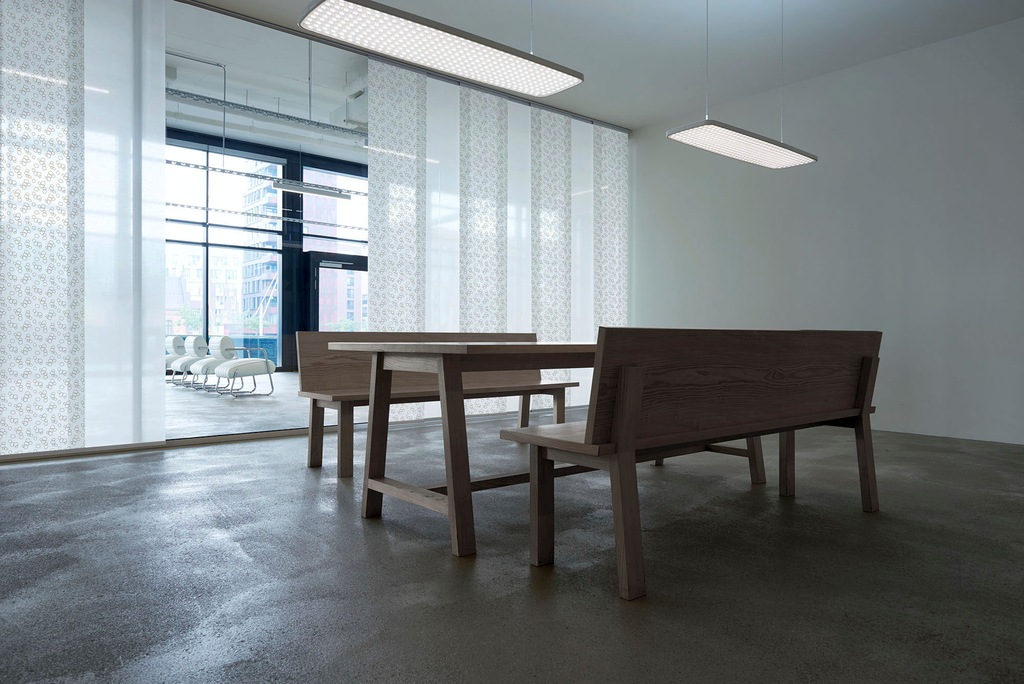 Bild von Gardinenschiene GARESA "Flächenvorhangschiene SMART", grau (aluminiumfarben), L:420cm, Kunststoff, Aluminium, Gardinenstangen, Aluminiumschiene für Vorhänge mit Gleiter, verlängerbar, Decke