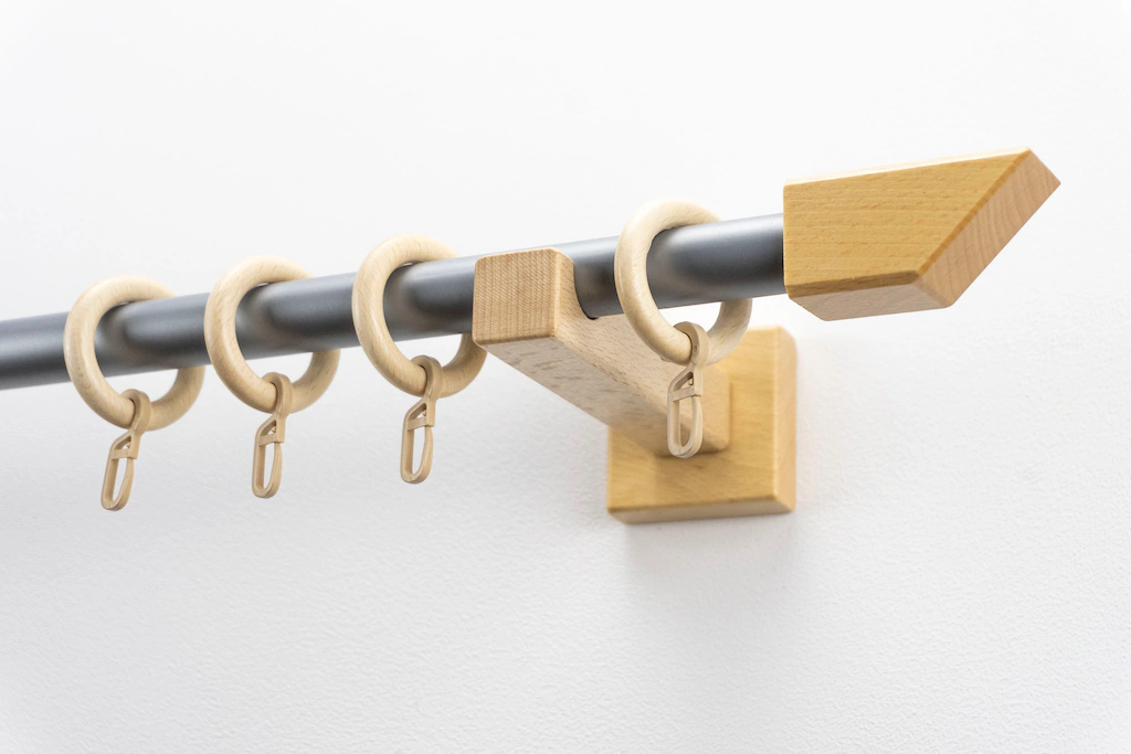 Bild von Gardinenstange GARESA "CUBUS", beige (natur, chromfarben), L:480cm Ø:20mm, Metall, Holz, Gardinenstangen, Vorhanggarnitur, verlängerbar, Endknopf abgeschrägt, mit Ringe