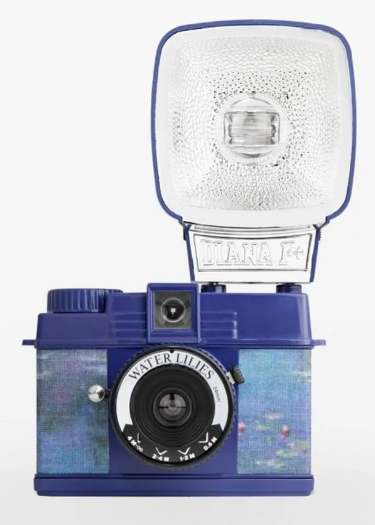 Bild von Lomography Half-frame Lomourette Water Lilies