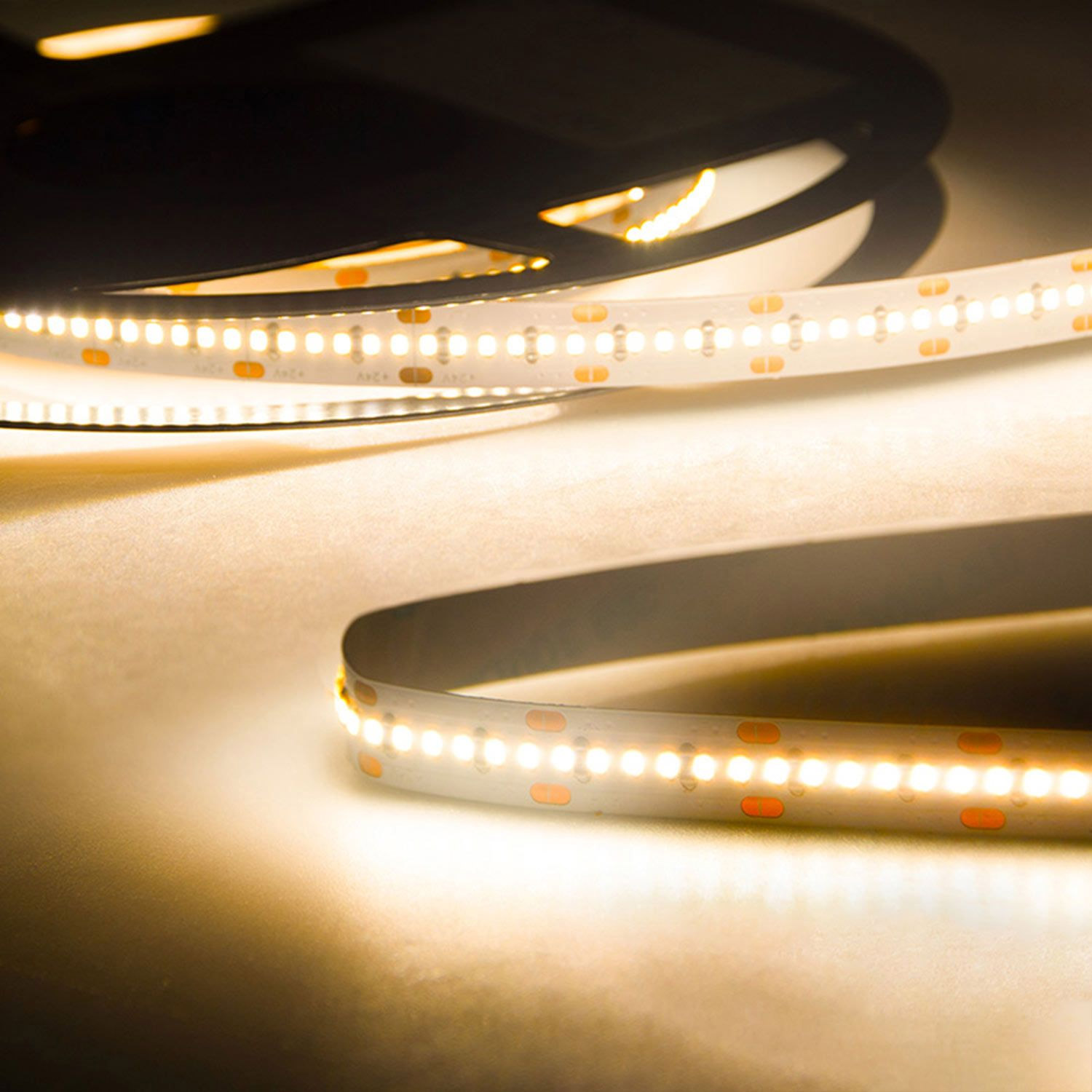 Bild von Isoled, LED Streifen, LED-Streifen und Profile (Warmweiss, 2000 cm, Indoor)