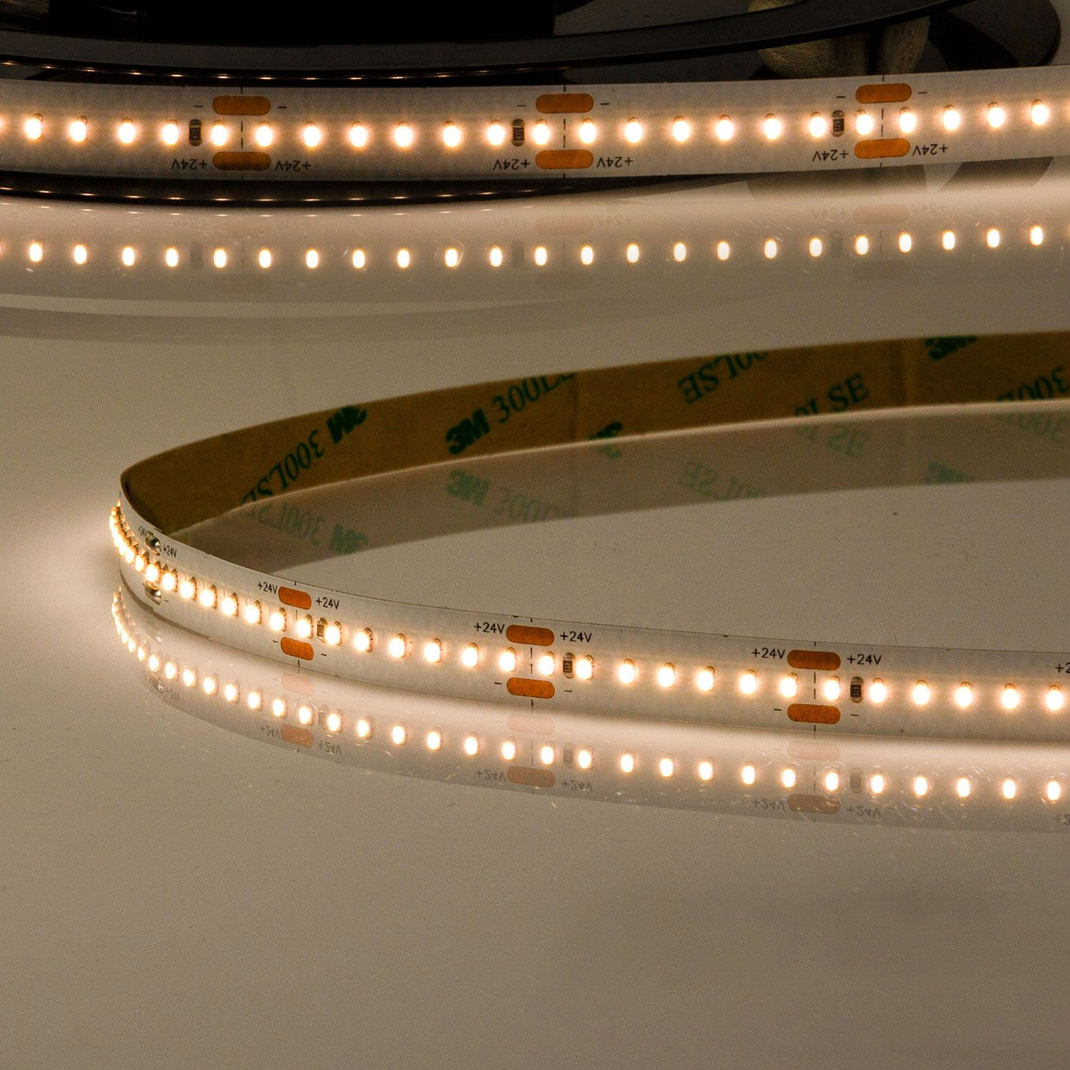 Bild von Isoled, LED Streifen, LED CRI940 Linear8 Flexband Streifen, 24V, 8W, IP20, neutralweiss, 210 LED/m (21000 cm)