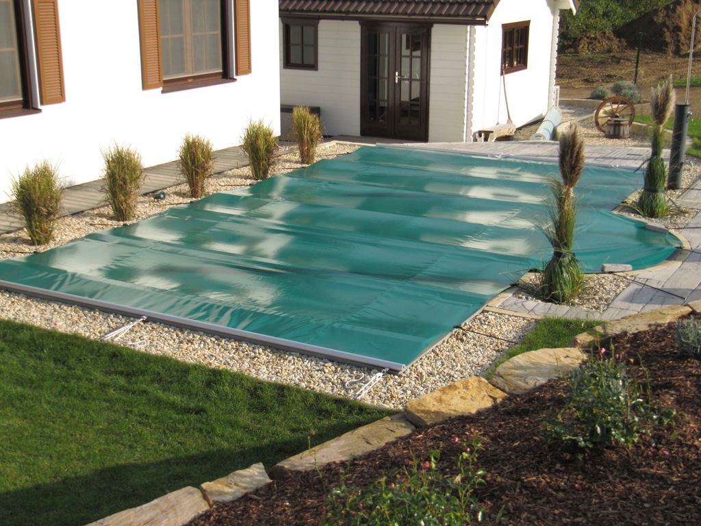 Bild von KWAD Pool-Abdeckplane "mit Aluminium-Querstreben verstärkt für Pools der Größe 8,0 x 4,0 m", in verschiedenen Farben
