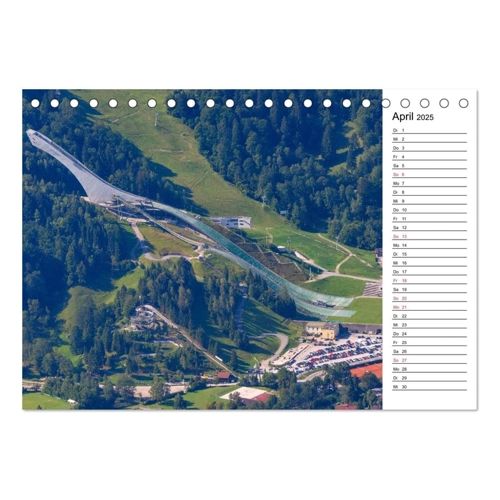 Bild von Garmisch-Partenkirchen - Bayerischer Charme im Werdenfelser Land (Wandkalender 2025 DIN A2 quer)