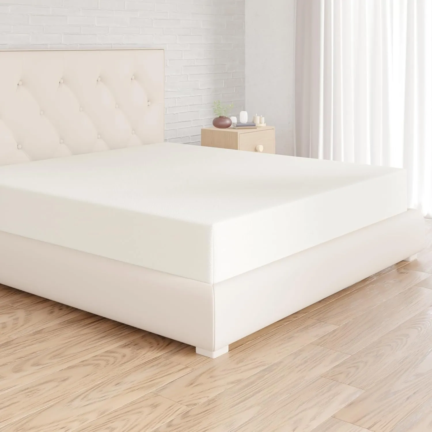 Bild von Amazon Basics Spannbettlaken in Creme, 180 x 200 cm für Matratzen bis 30 cm Höhe