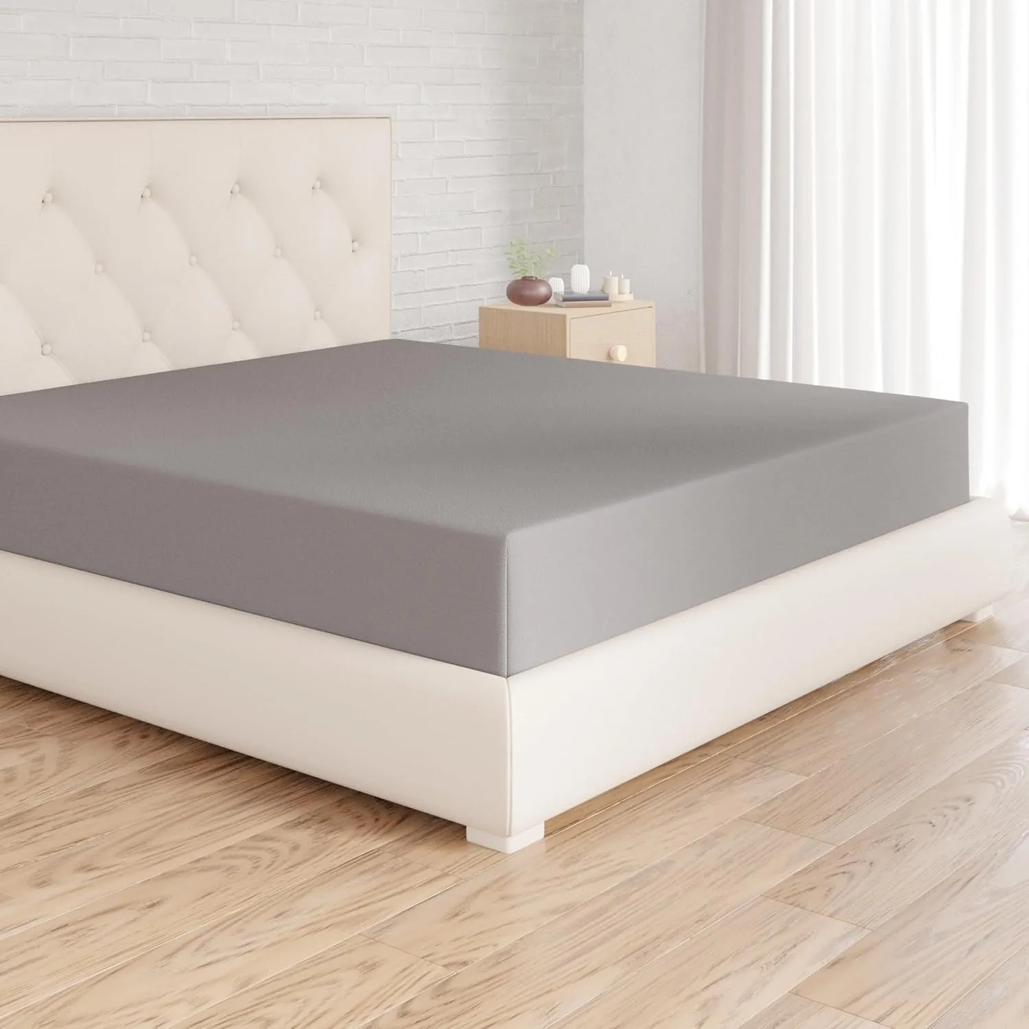 Bild von Amazon Basics Spannbettlaken in Dunkelgrau für Matratzen bis 30 cm Höhe, 180 x 200 cm