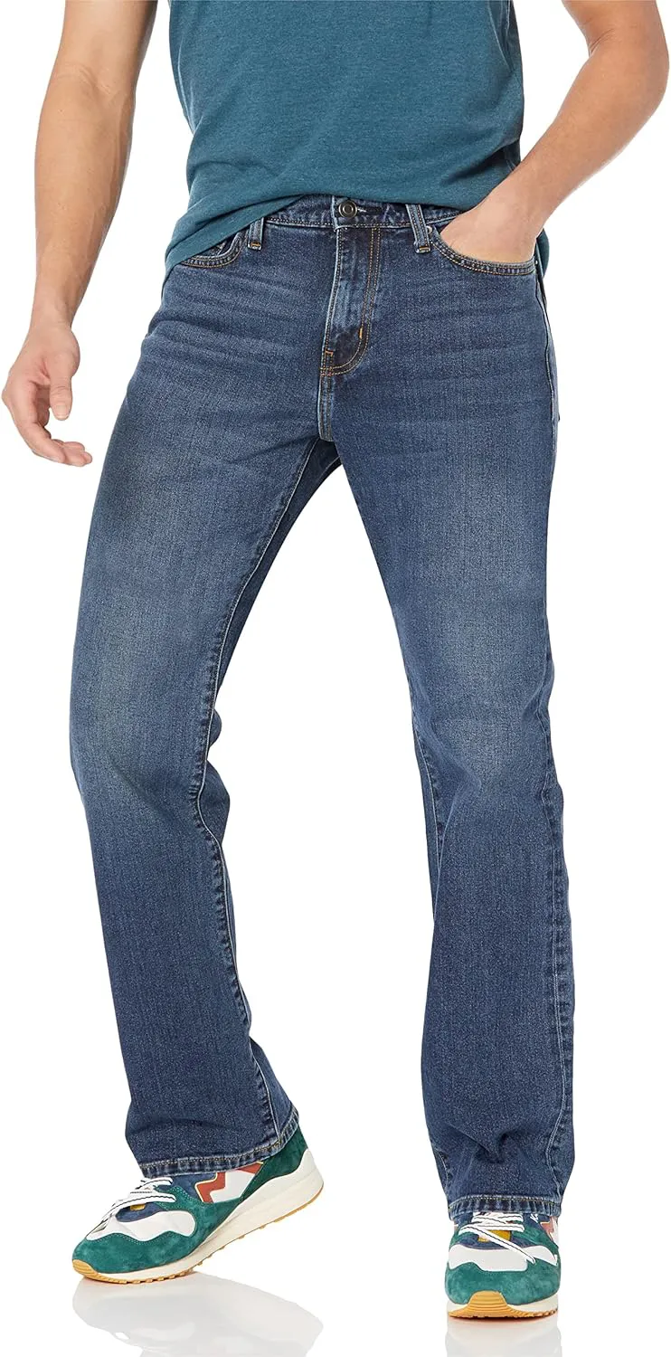 Bild von Amazon Essentials Herren Bootcut Jeans mit gerader Passform