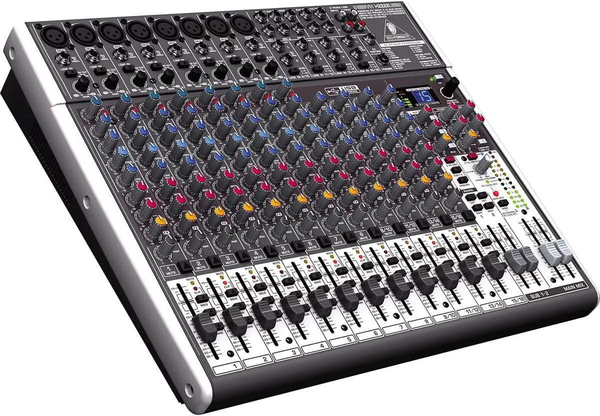 Bild von Behringer X2222USB Mixer mit 22 Eingängen, XENYX Mikrofonvorverstärkern, Kompressoren, britischem EQ, 24-Bit Multi-FX Prozessor und USB Audio Interface für PC und Mac