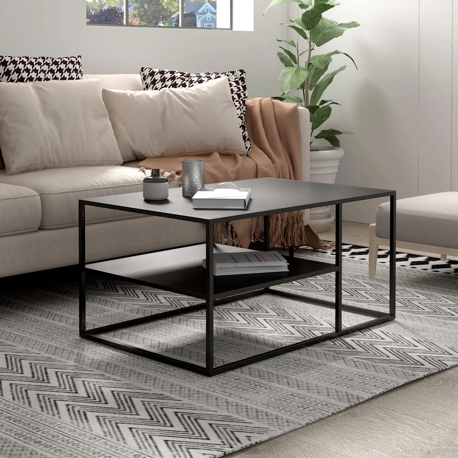 Bild von En Casa Solund Couchtisch aus Metall in Schwarz mit Stauraum, rechteckig, Maße 90 x 60 x 45 cm