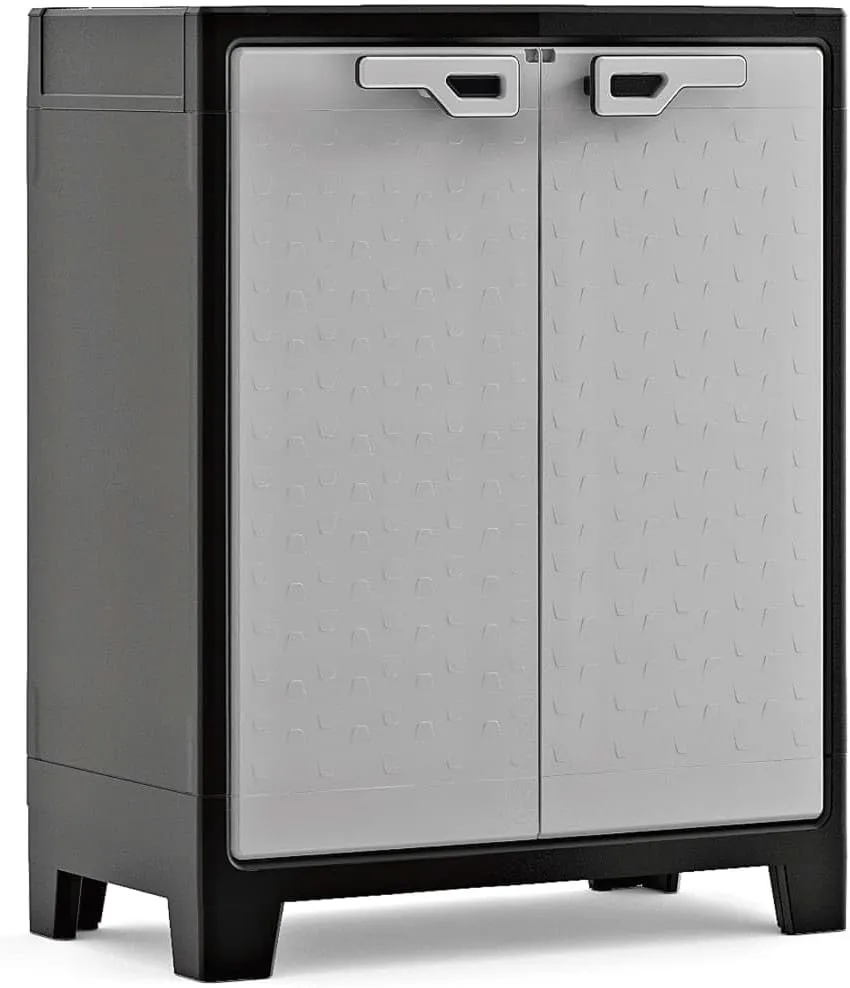Bild von Keter Titan Kunststoffschrank in Grau mit den Maßen 80 x 44 x 100 cm, inklusive zwei Einlegeböden mit jeweils 30 kg Tragkraft, für drinnen und draußen, wasserdicht und aus 70% recycelten Materialien