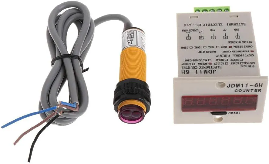 Bild von LED Zähler mit 6-stelliger Anzeige von 1 bis 999999, verstellbarer NPN Lichtschrankenschalter und reflektierendem Sensor