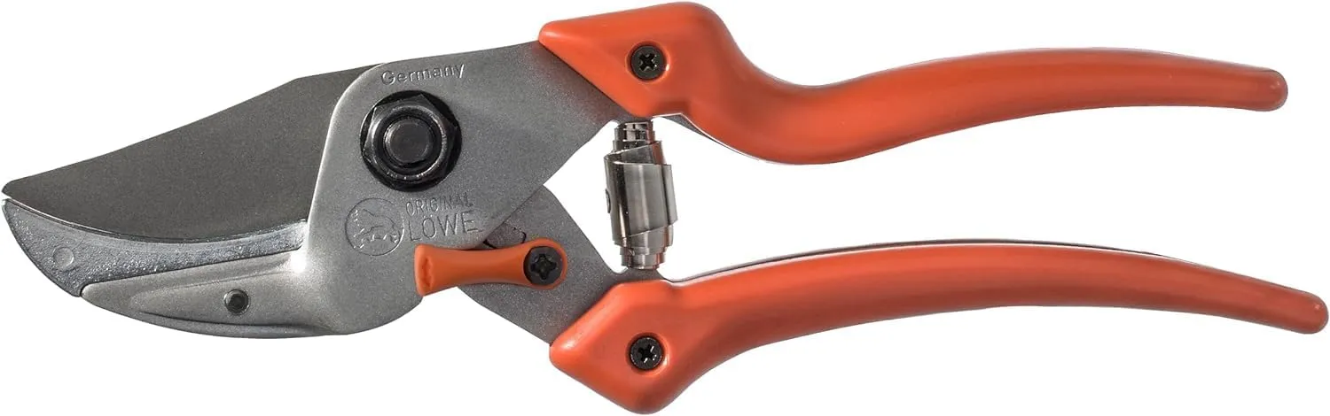 Bild von LÖWE 8 Profi Amboss Gartenschere 8.107 mit Bypass Geometrie und ergonomischen Griffen für präzise Schneidarbeiten im Garten