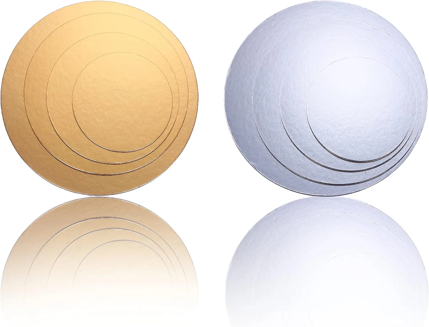 Bild von Miss Bakery's House Cake Board Set mit 4 runden Tortenunterlagen in 15, 20, 25 und 30 cm Durchmesser, beschichtet und beidseitig verwendbar in Silber und Gold