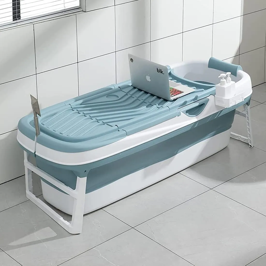 Bild von Schwänlein Faltbare Badewanne für Erwachsene in Blau, klappbar und ideal für kleine Badezimmer mit den Maßen 158x64x54 cm