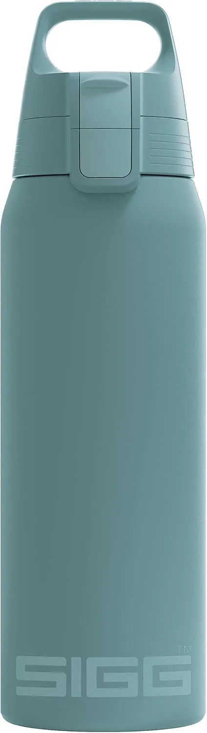 Bild von SIGG Shield Thermosflasche in Morgenblau, 0,75L, auslaufsicher, spülmaschinenfest und BPA-frei, aus 90% recyceltem Edelstahl