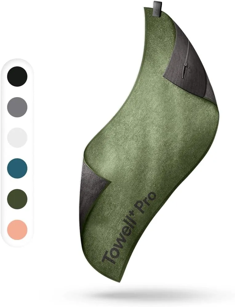 Bild von STRYVE Towell+ Pro Sporthandtuch in Deep Green, 105 x 42,5 cm mit Magnetclip und Rutschschutz