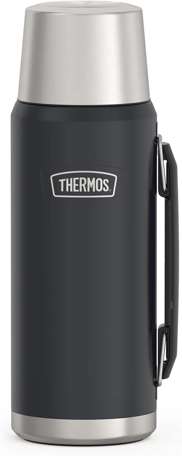 Bild von THERMOS ICON Isolierflasche 1,2 Liter in Grau mit Trinkbecher und Griff, 24 Stunden heiß oder kalt, spülmaschinenfest und BPA-frei