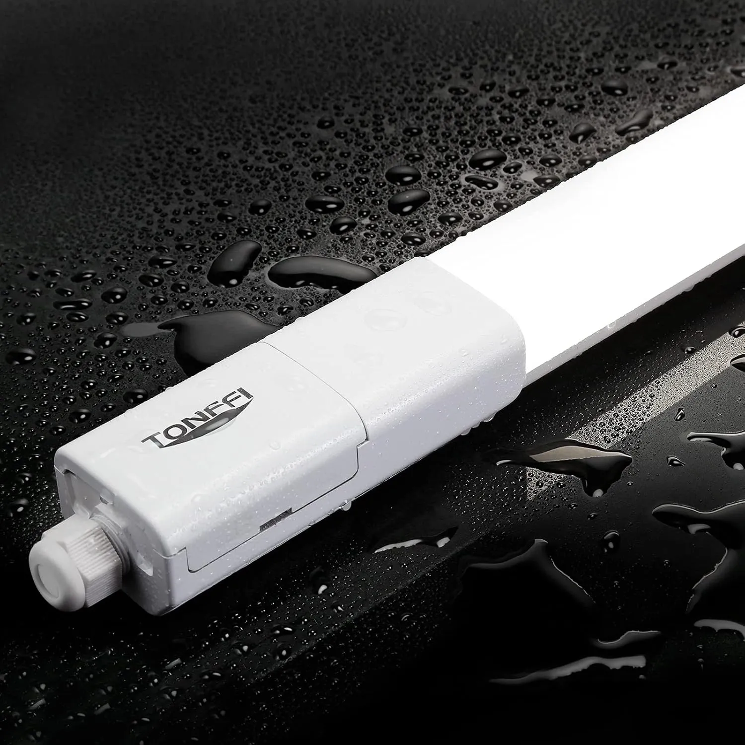 Bild von TONFFI LED Feuchtraumleuchte mit 150 cm und 60 Watt, 7000 Lumen, wasserfest nach IP65, neutralweiß mit 4000K, ideal für Werkstatt und Garage