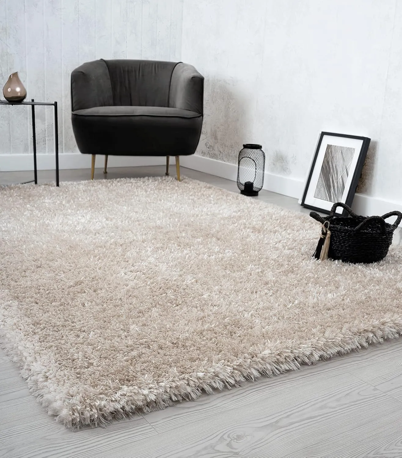 Bild von Willow Hochflor Teppich in Beige, 120 x 160 cm, modern und weich für Wohnzimmer und Schlafzimmer