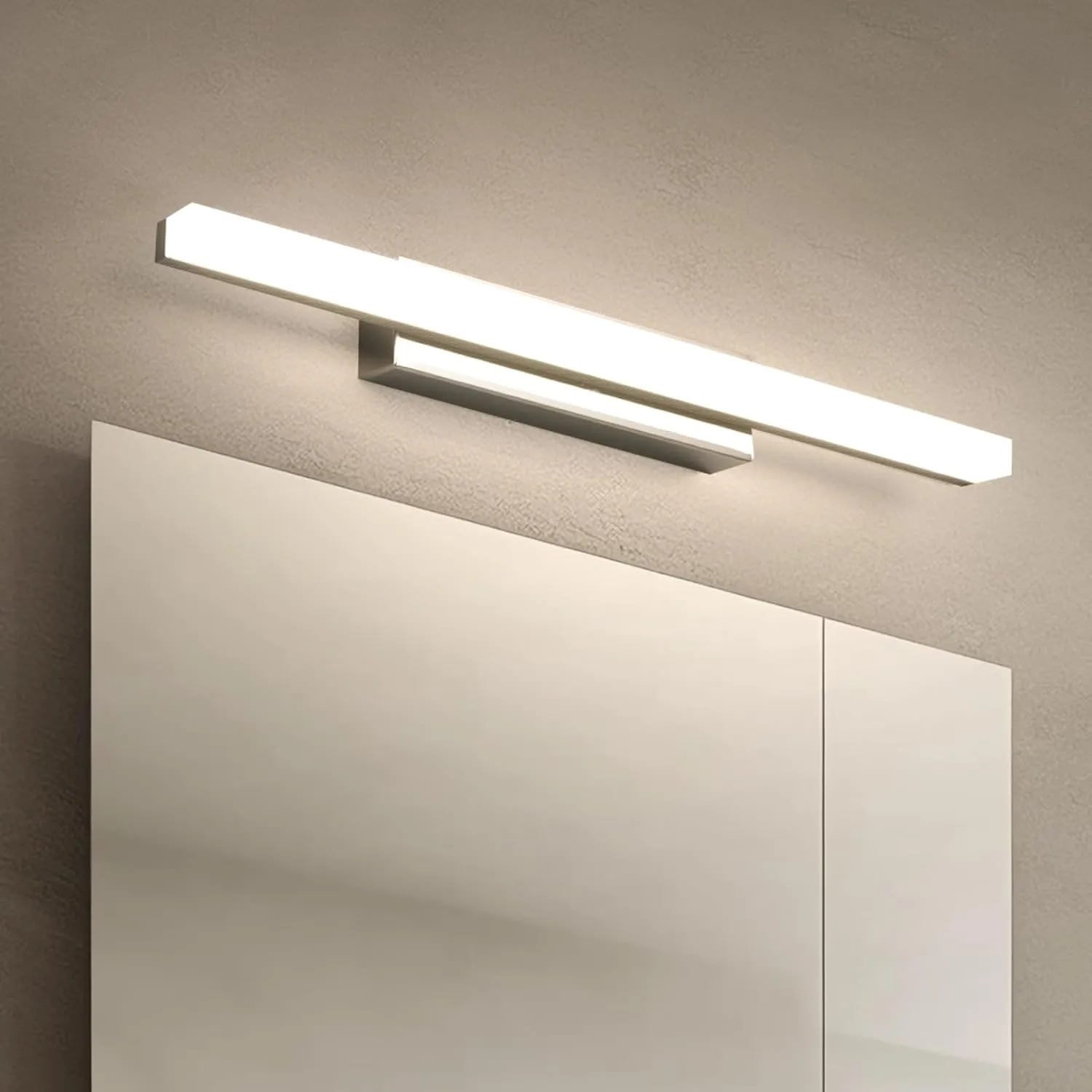 Bild von Yafido LED Spiegelleuchte 40 cm mit neutralweißem Licht und 800 Lumen für das Badezimmer