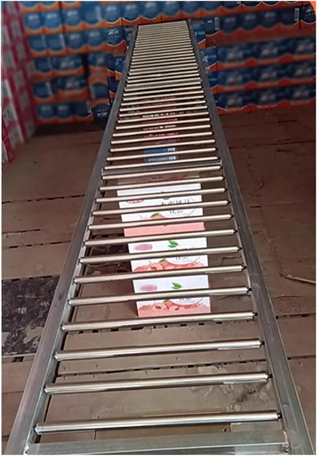 Bild von YJEUZCD Rollenbahn ohne Antrieb mit verzinkten Rollen und 2,5 cm Durchmesser, 40 cm breit, ideal für Lagerhäuser und zur Entladung von Wasserfässern und Kartons
